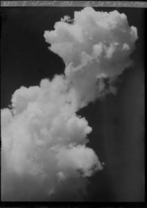 Fotografía de nubes tomada el 8 de julio de 1932 (ref. CTC-SMC660C-D2897)