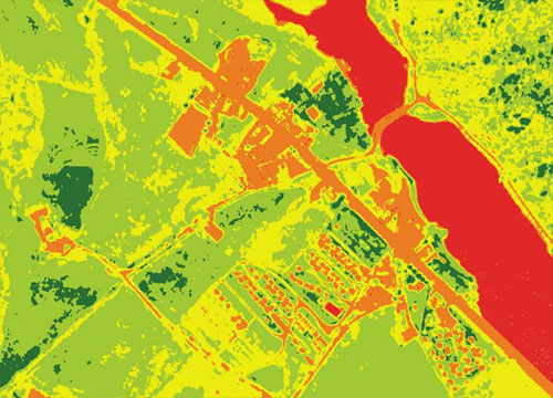 Vegetation zones of the NDVI image (colors: red, corresponds to water; orange, to ground or dead vegetation; yellow, dispersed vegetation; light green, abundant vegetation, dark green, very dense vegetation)